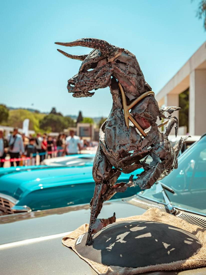 Metal heykel detayı